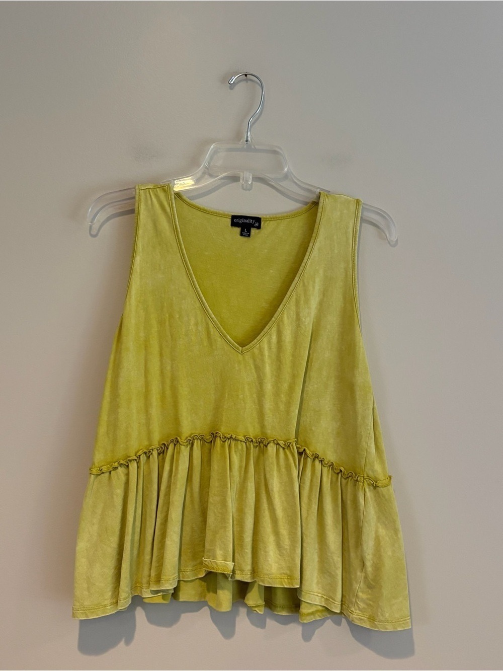 Originality Boho Lime V-Neck Ruffle Hem Tank Top Size L